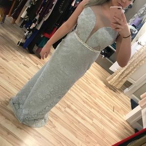 Prom gown